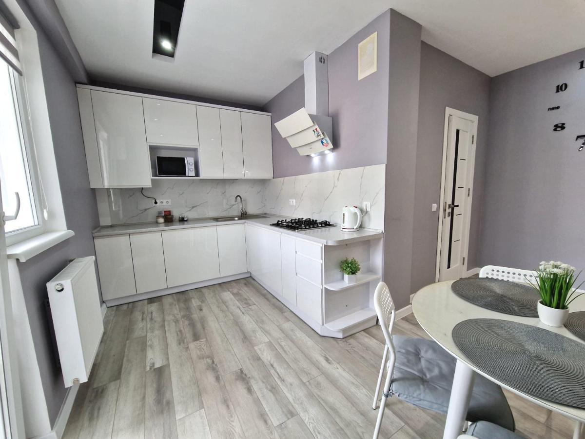 Premium On Belvedere * Ivano-Frankivsk